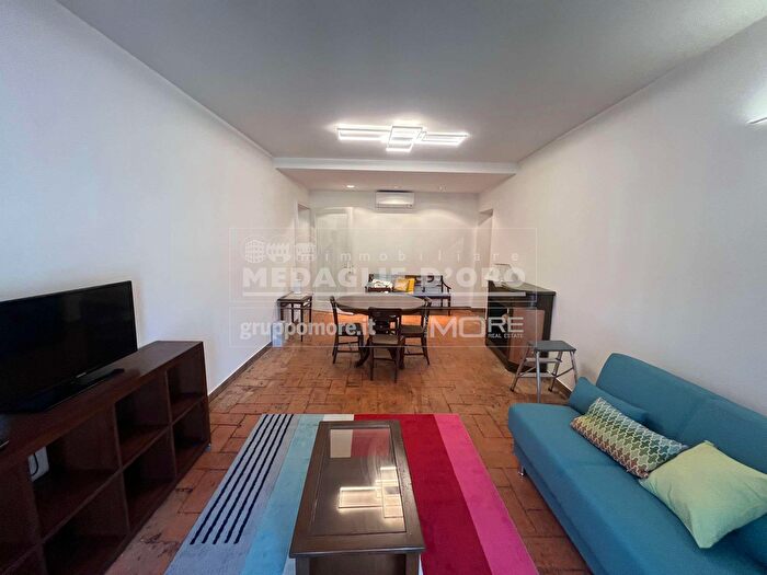 Appartamento trilocale in affitto in AdZe Via Ganaceto, Modena