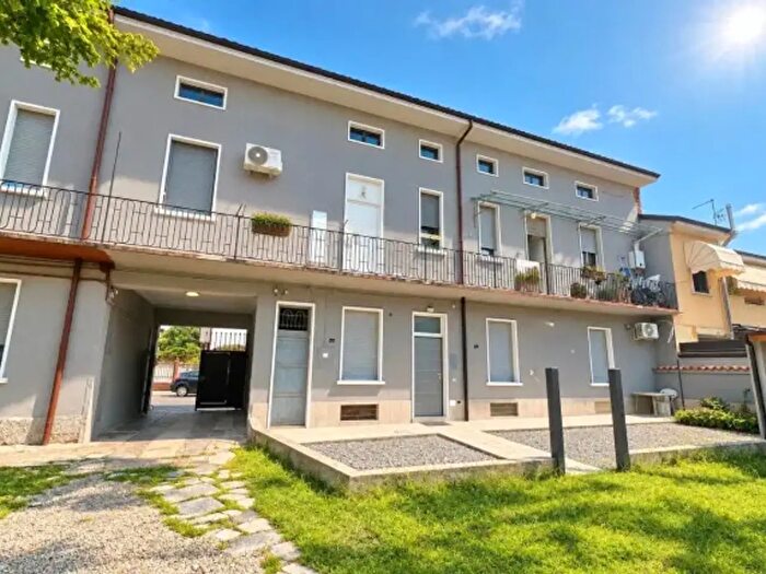 Appartamento bilocale in vendita in Via Alessandro Manzoni, San Vittore Olona
