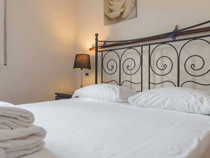 Appartamento bilocale in affitto in Via Lodovico Muratori, Porta Romana Medaglie dOro, Milano