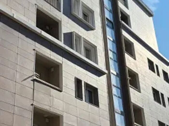 Appartamento trilocale in vendita in Via Melchiorre Delfico, Milano