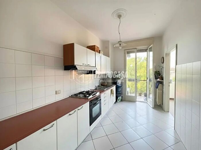 Appartamento quadrilocale in vendita in Via Cesare Battisti, Mirandola