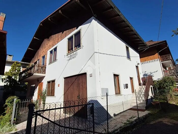 Appartamento trilocale in vendita in Piazzetta degli Alpini, Asiago