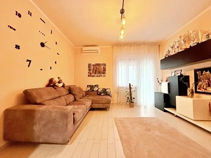 Appartamento quadrilocale in vendita in Via Tomaso Gulli, Ravenna