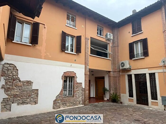 Appartamento quadrilocale in vendita in Via Trebeschi, Cellatica