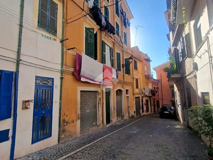 Appartamento bilocale in affitto in Velletri