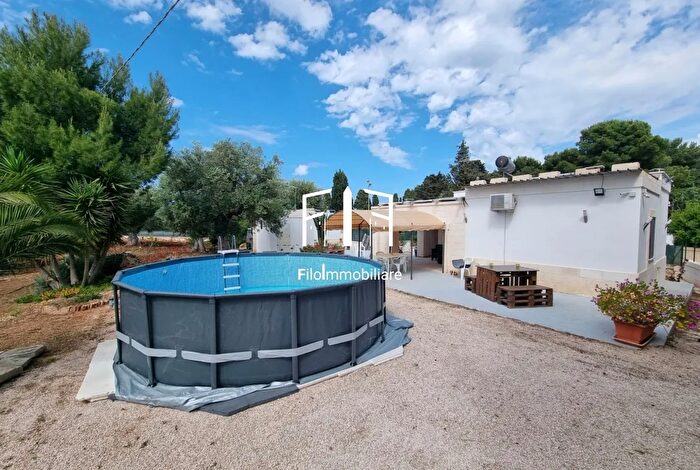 Casa quadrilocale in affitto in Carovigno Brindisi Puglia Italia, Carovigno