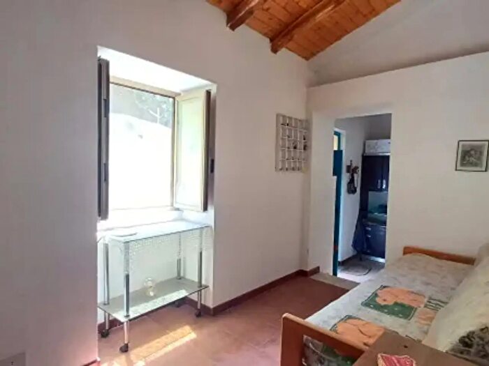 Casa trilocale in vendita in Contura, Sant'Angelo Di Brolo