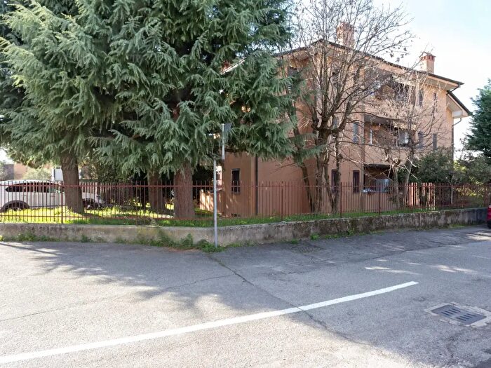 Appartamento trilocale in vendita in Via della Vittoria, Rho
