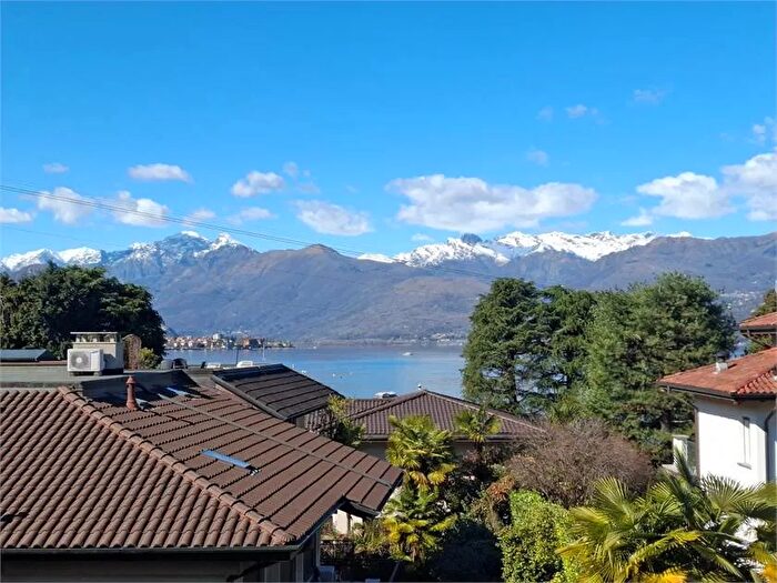 Appartamento con 7 locali in affitto in Stresa