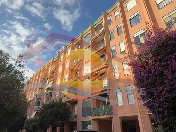Appartamento con 7 locali in vendita in San Giovanni, Siracusa