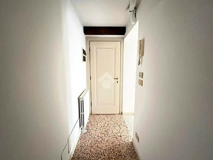 Appartamento bilocale in affitto in Calle del Spezier, Venezia