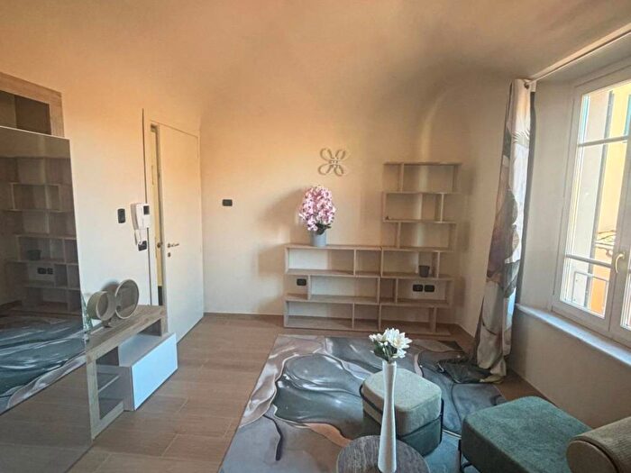 Appartamento con 5 locali in affitto in Via Alberto Mario, SantAntonio, Pisa