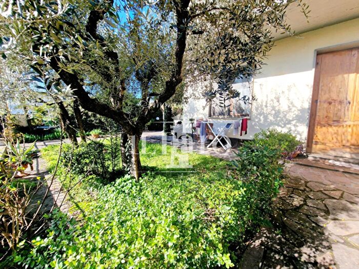 Casa con 5 locali in vendita in Nrico Fermi, Campi Bisenzio
