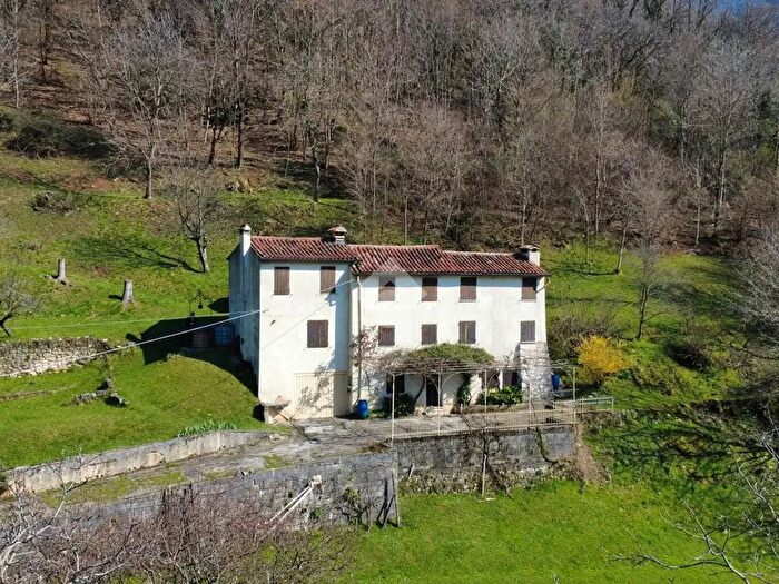 Casa con 5 locali in vendita in Via Motton, Bassano Del Grappa