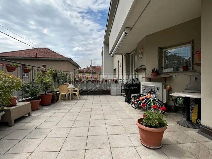 Appartamento trilocale in vendita in Viale Lombardia, Brugherio