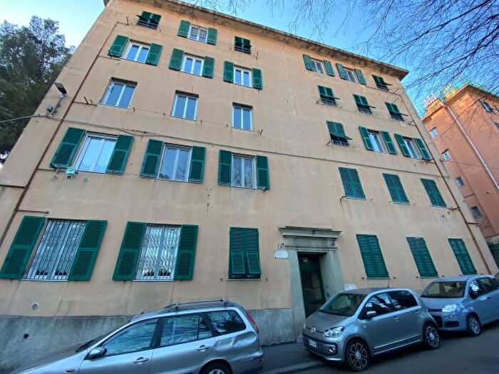 Appartamento con 6 locali in vendita in Via Carso, Genova