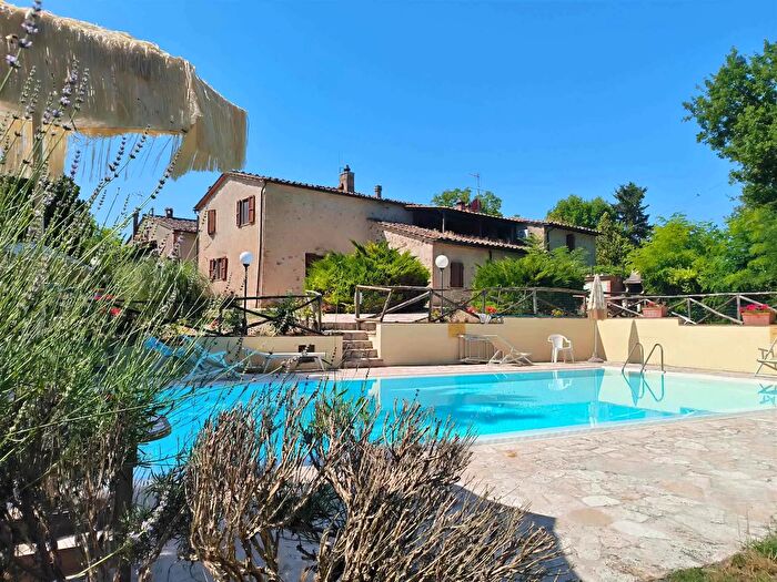 Casa con 15 locali in vendita in Località La Croce, Colle Di Val DElsa