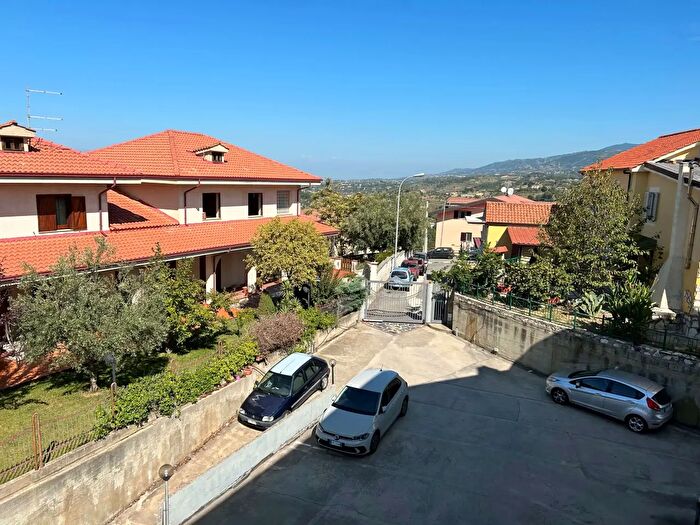 Appartamento quadrilocale in vendita in Via Puccini, Zumpano