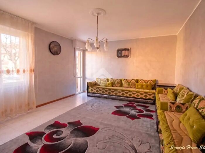 Appartamento quadrilocale in vendita in Via Monte Grappa, Monticello Brianza