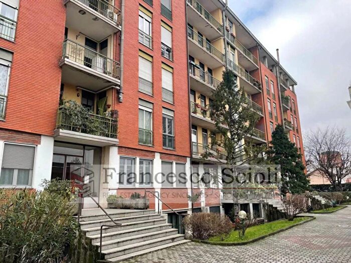 Appartamento trilocale in affitto in Via Novara, San Carlo, Milano