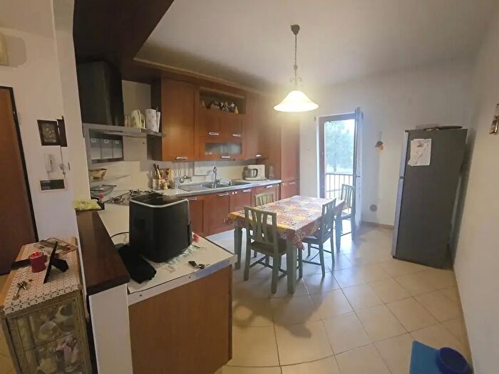 Appartamento trilocale in vendita in Via Don Giovanni Cavalleri, Persico Dosimo