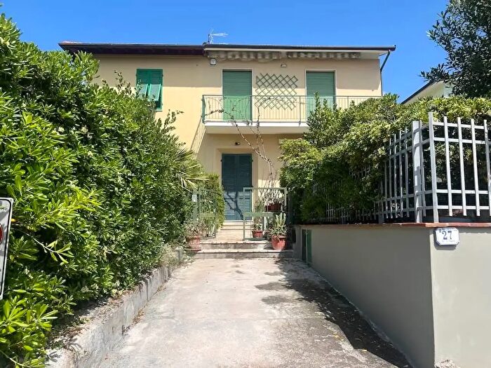 Appartamento quadrilocale in affitto in Via Abbati, Rosignano Marittimo