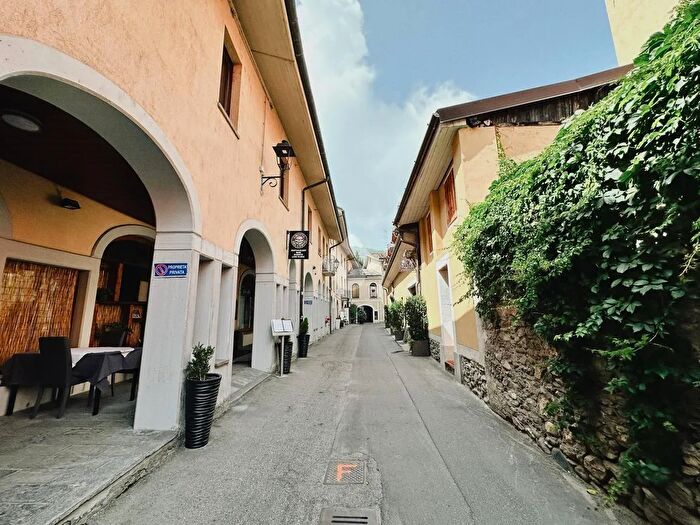 Appartamento trilocale in vendita in Via Vaudan Marché, Aosta