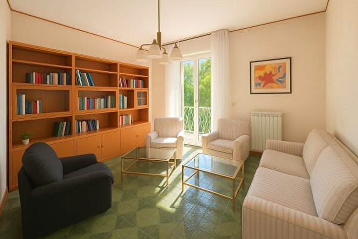 Appartamento con 5 locali in vendita in Jesi