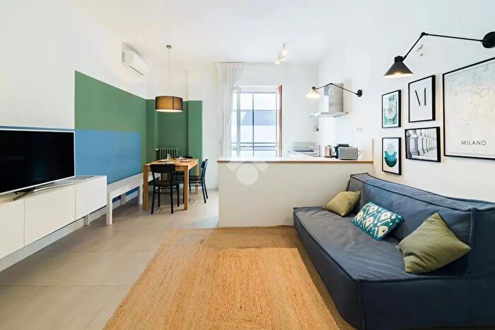 Appartamento bilocale in vendita in Via Eugenio Villoresi, Milano