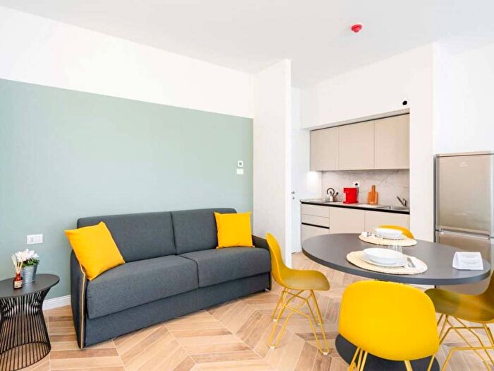Appartamento bilocale in affitto in Via Mazzini, Borgo Teresiano, Trieste
