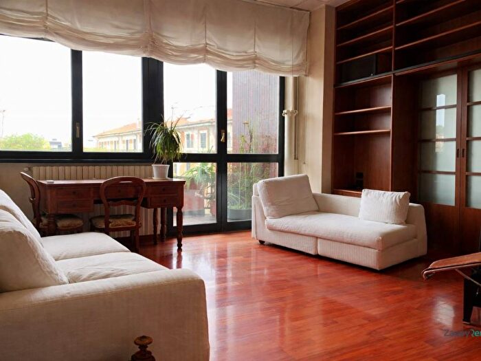 Appartamento trilocale in affitto in Piazza Gaetano Filangieri, San Vittore, Milano