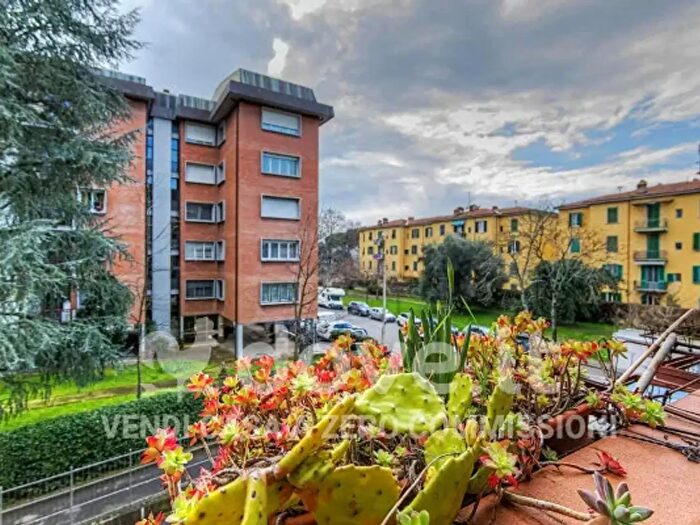 Appartamento con 6 locali in vendita in Via Reims, Firenze