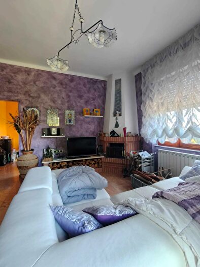 Casa quadrilocale in vendita in Bagnone