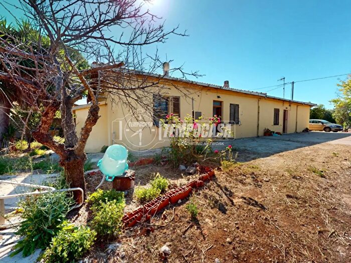 Casa trilocale in vendita in Strada Provinciale, Sassari
