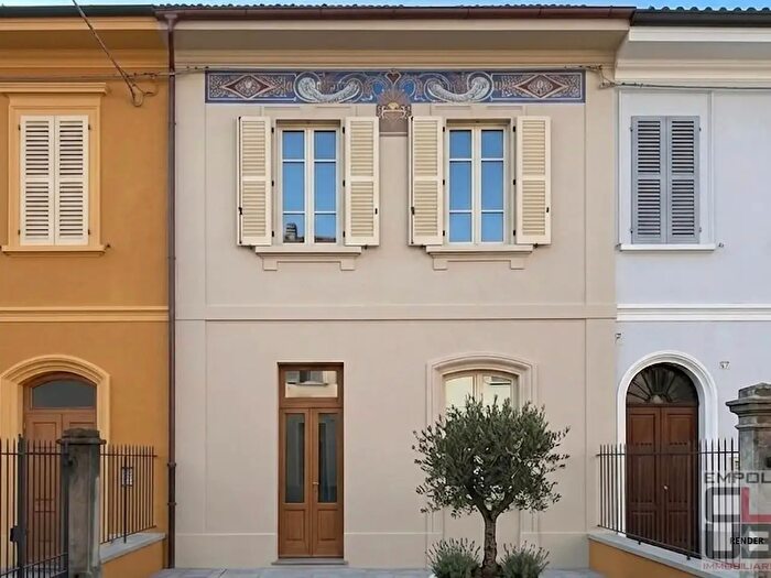 Casa con 6 locali in vendita in a Antonio Canova, Empoli
