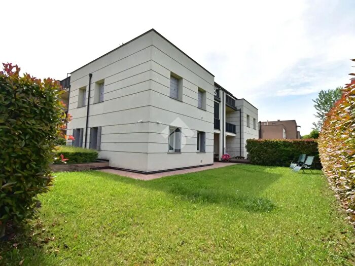 Appartamento trilocale in vendita in Via Donella Rossi, Sala Baganza