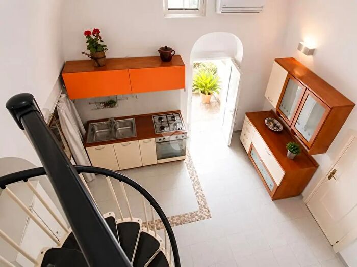 Casa monolocale in vendita in Ostuni