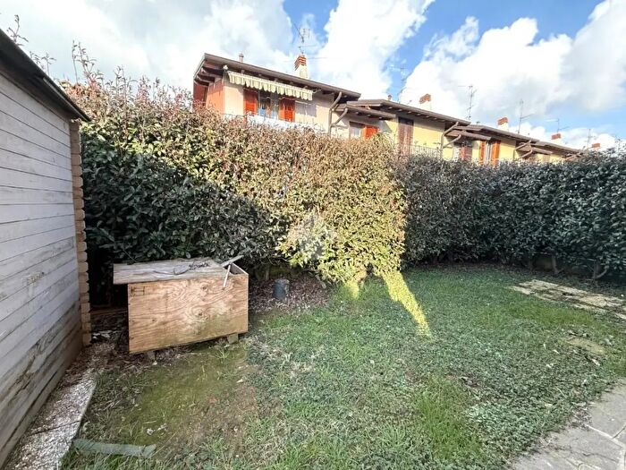 Case in Vendita e in Affitto - 2