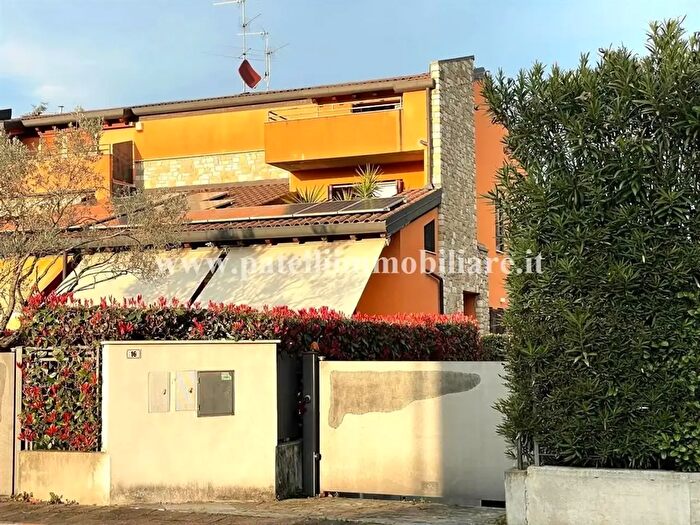 Casa in vendita in Via Trieste, Treviolo