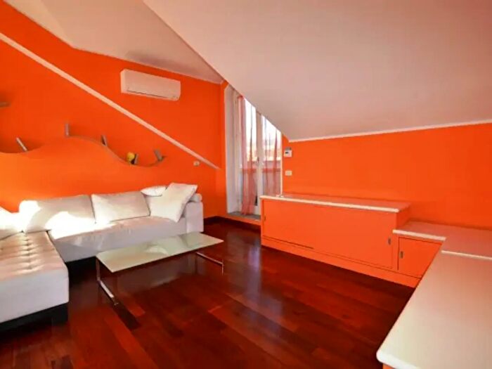 Appartamento trilocale in affitto in Via Cristoforo Colombo, Biella