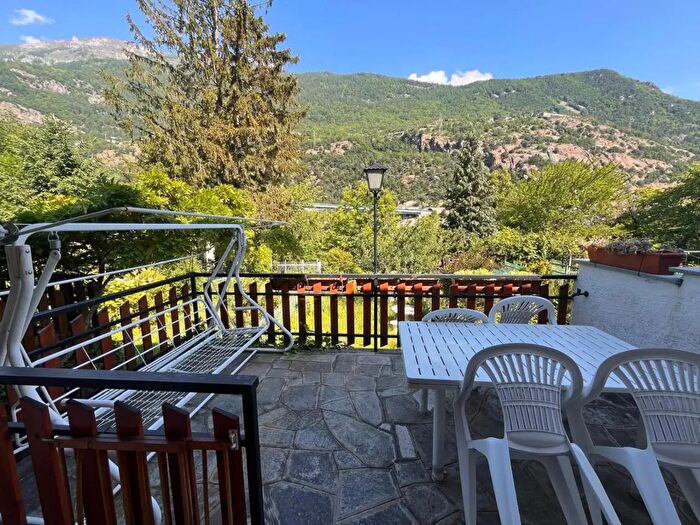 Casa quadrilocale in vendita in Villaggio La Quiete, Chiomonte
