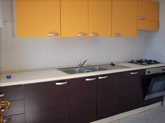 Casa con 5 locali in affitto in via caduti lyra, Navacchio Sud, Cascina