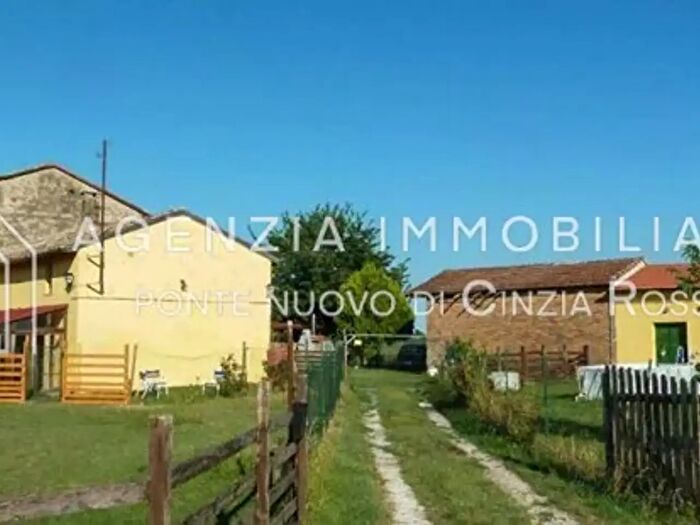 Casa con 6 locali in vendita in Ravenna