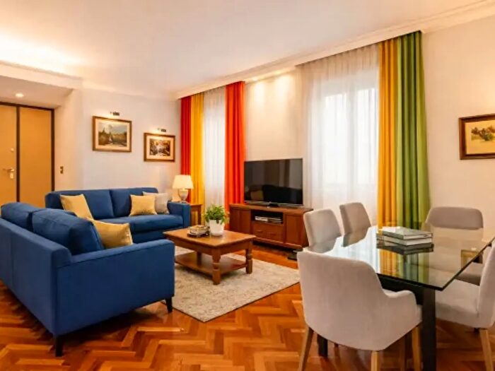 Appartamento quadrilocale in vendita in Via Privata Piero Martinetti, Milano