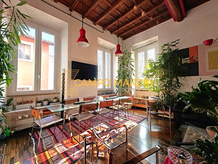 Appartamento con 5 locali in affitto in Via Giulia, Roma