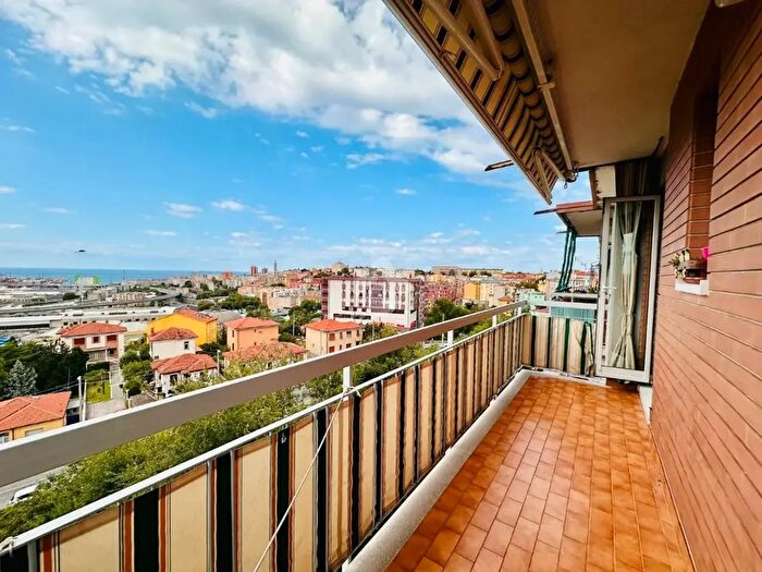 Appartamento trilocale in vendita in Via Nicolo' Cigotti, Trieste