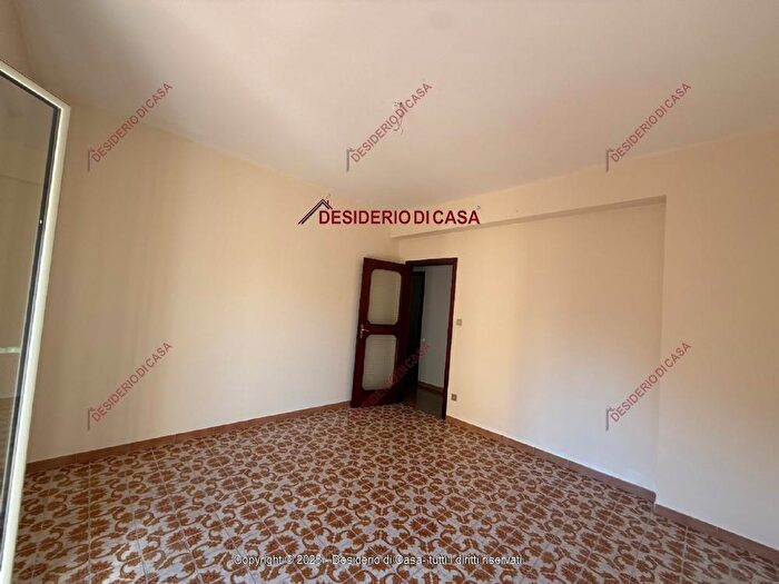 Appartamento trilocale in vendita in Via Giuseppe Pitrè Palermo Pa Italia, Palermo