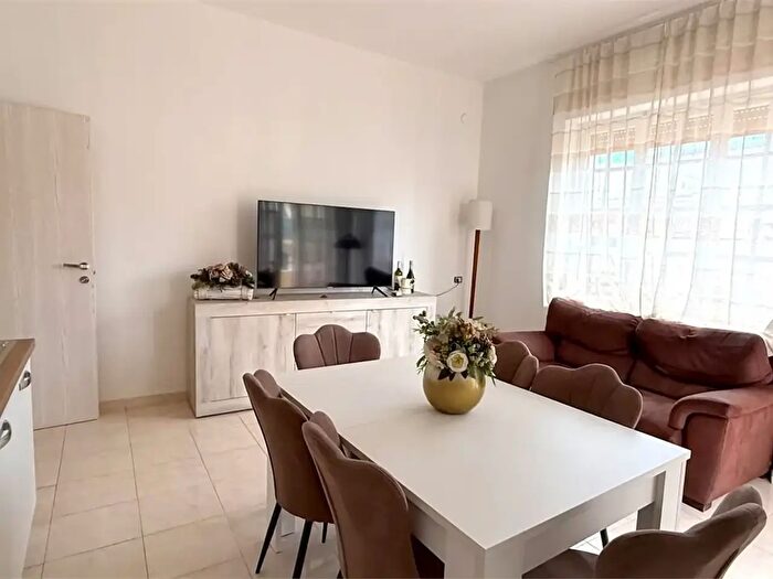 Appartamento bilocale in vendita in Via della Repubblica, Crispano