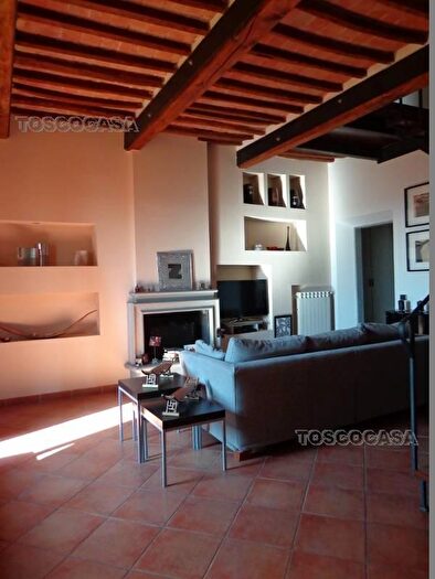 Appartamento con 6 locali in vendita in Fucecchio