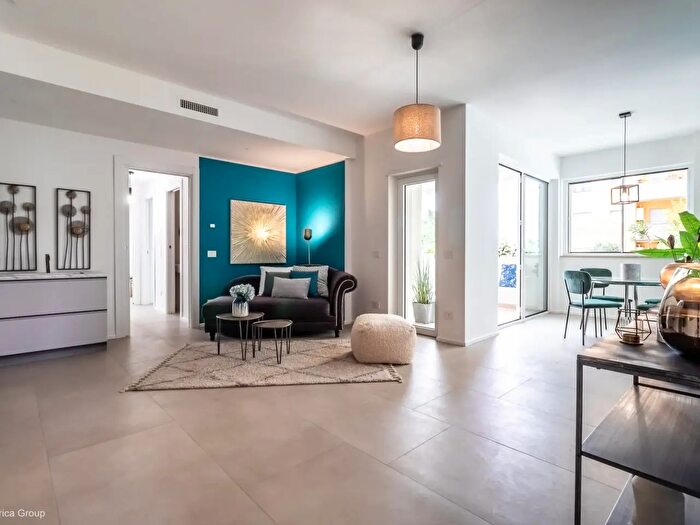 Appartamento trilocale in vendita in Via Pietro Mascagni, Aprilia